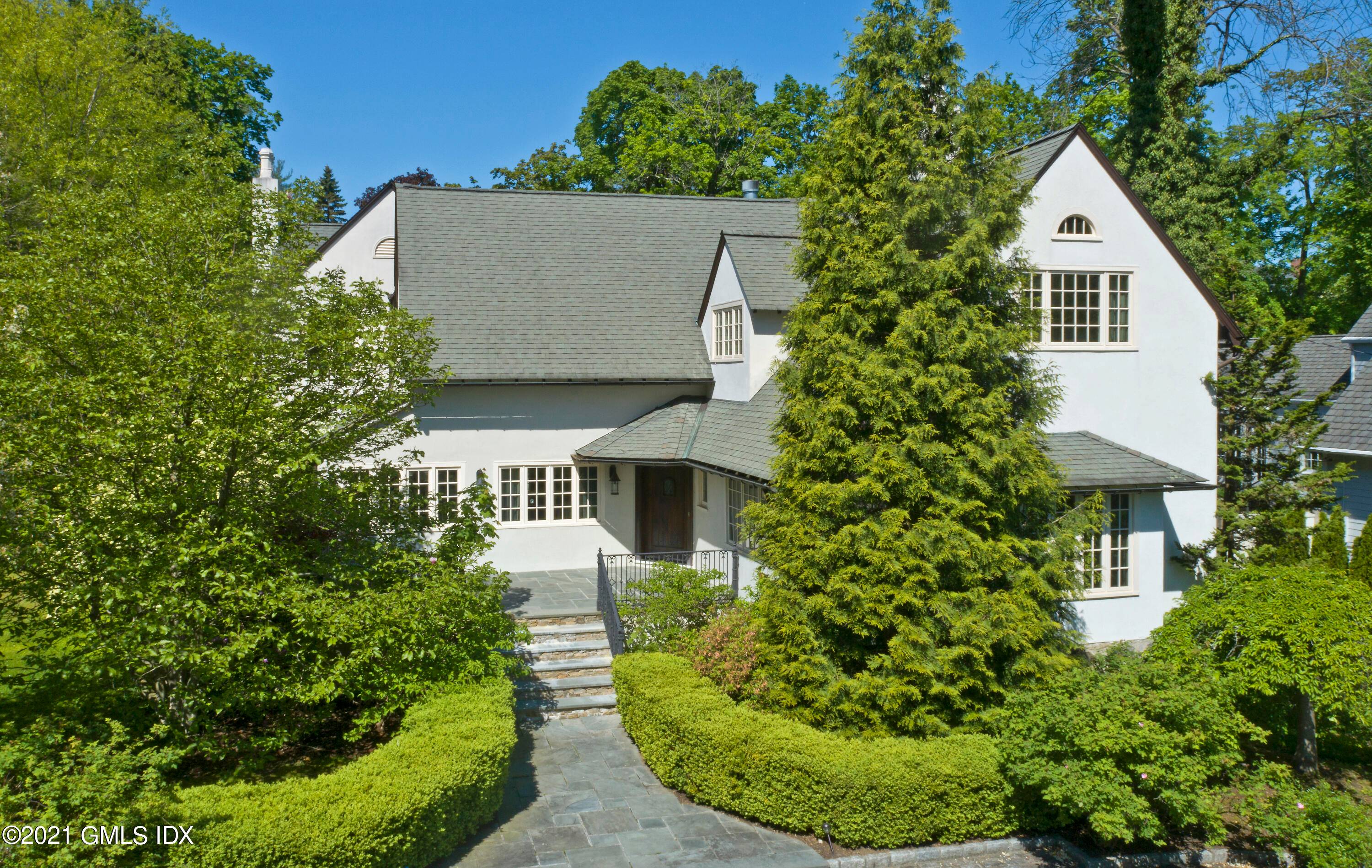 An especially charming street with sidewalks in Central Greenwich, minutes to Town, to public and private schools and recreational options.
