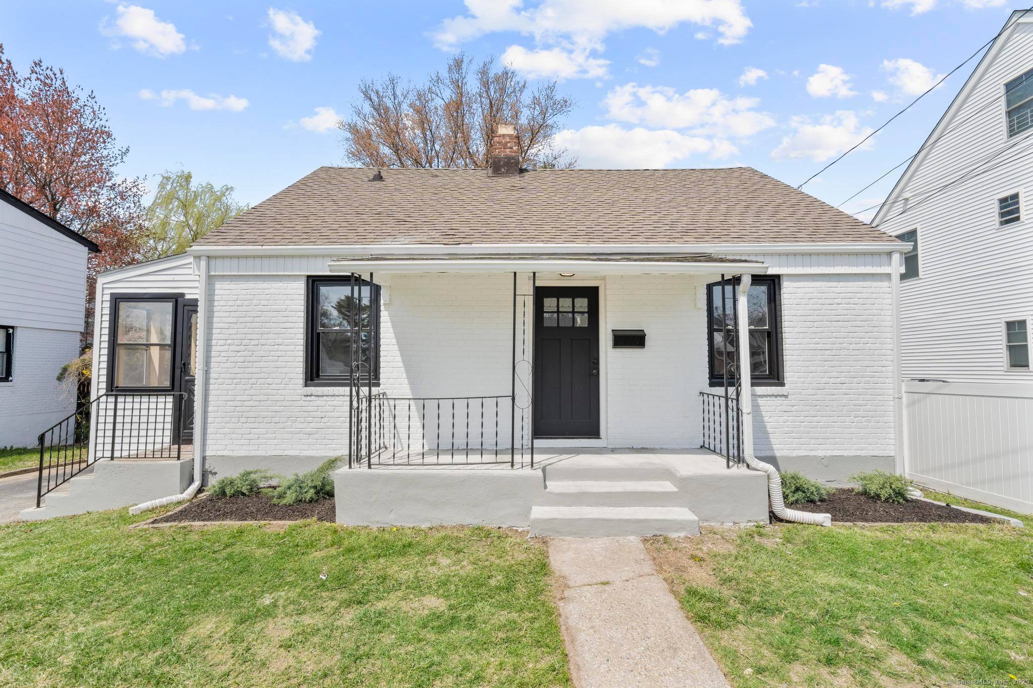 Welcome to your dream home in the heart of Fairfield !