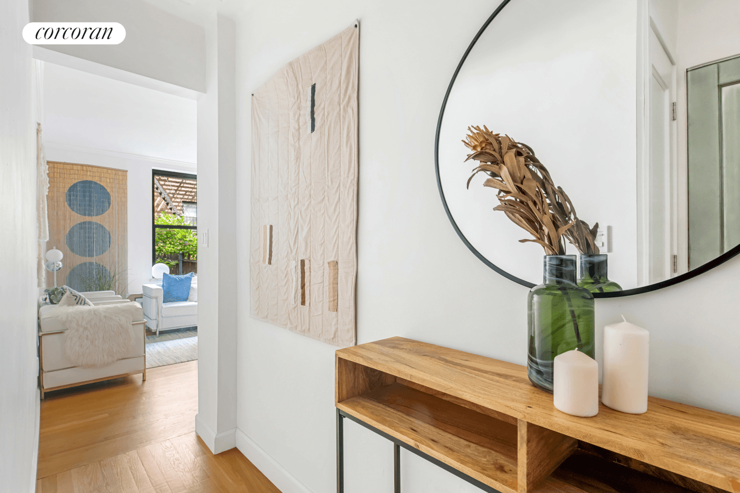 Experience the charm of prewar sophistication in the heart of Chelsea with this meticulously renovated 1 bedroom offering a touch of tranquility amidst the city's vibrancy.