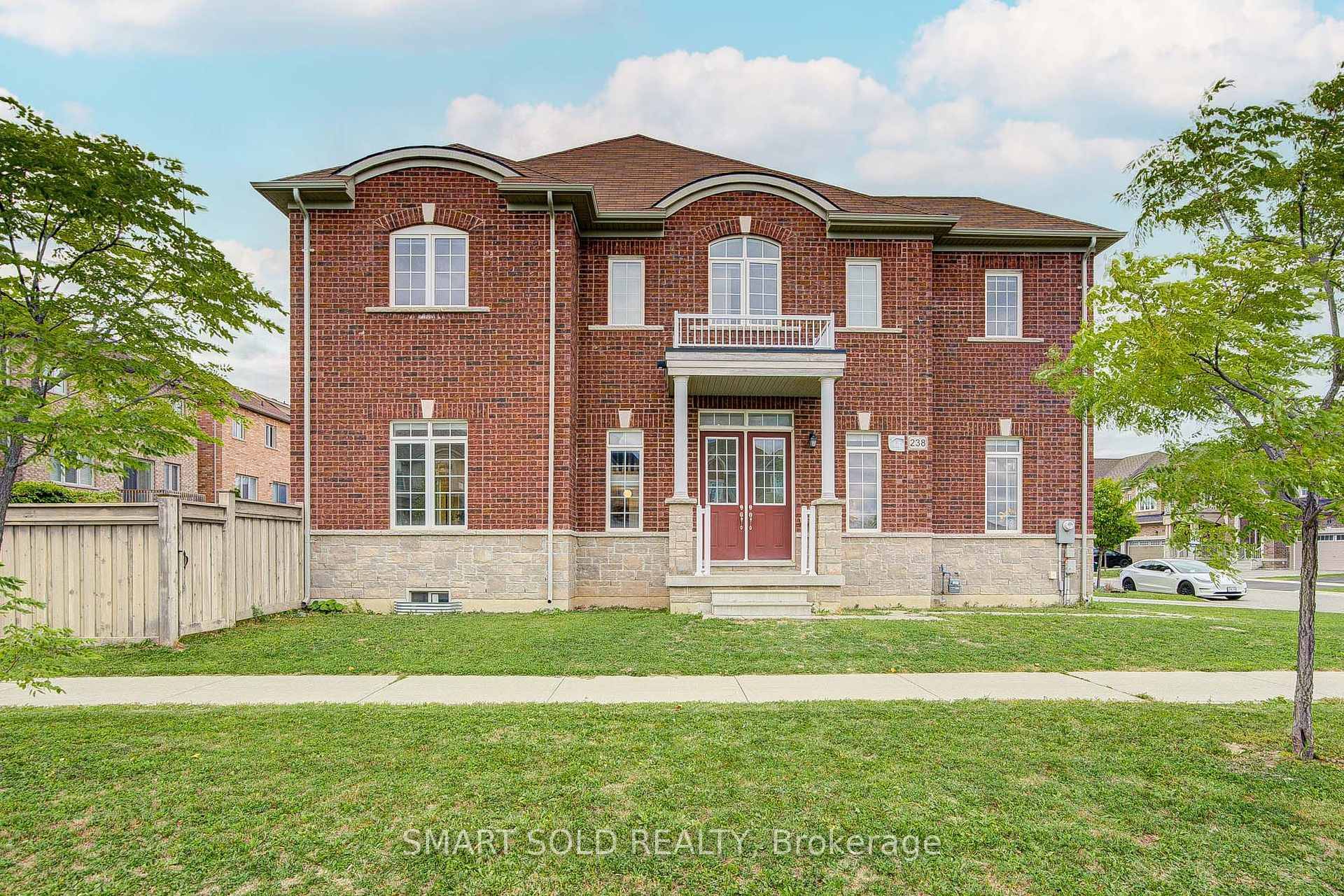 Corner lot House With lots of Natural light, 10Ft Ceiling On Main Floor And 9 Ft Ceiling On Second Floor.