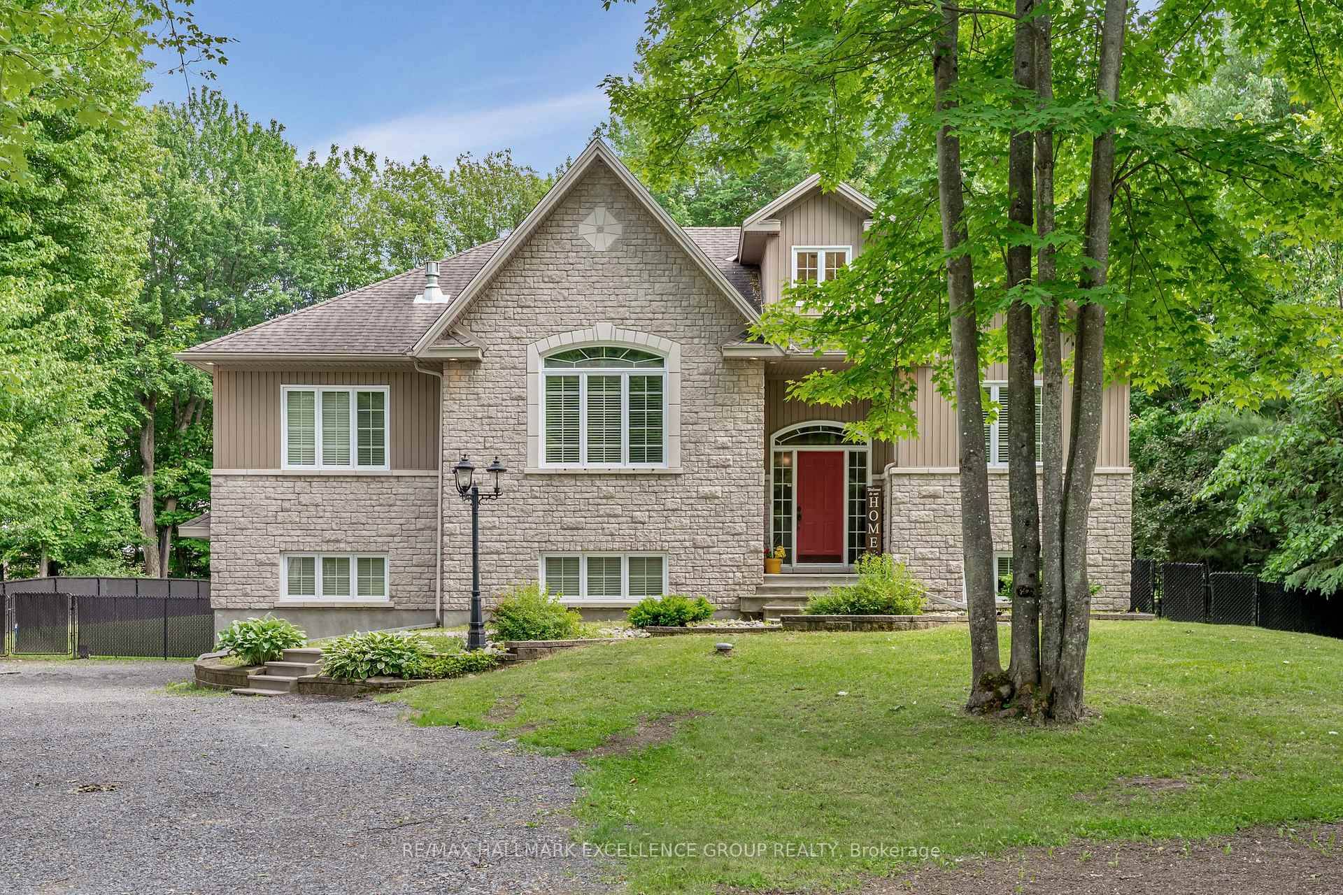 Impeccable, Custom Built 4 Bedroom 3 Bathroom Home in Exclusive Rockland Enclave.