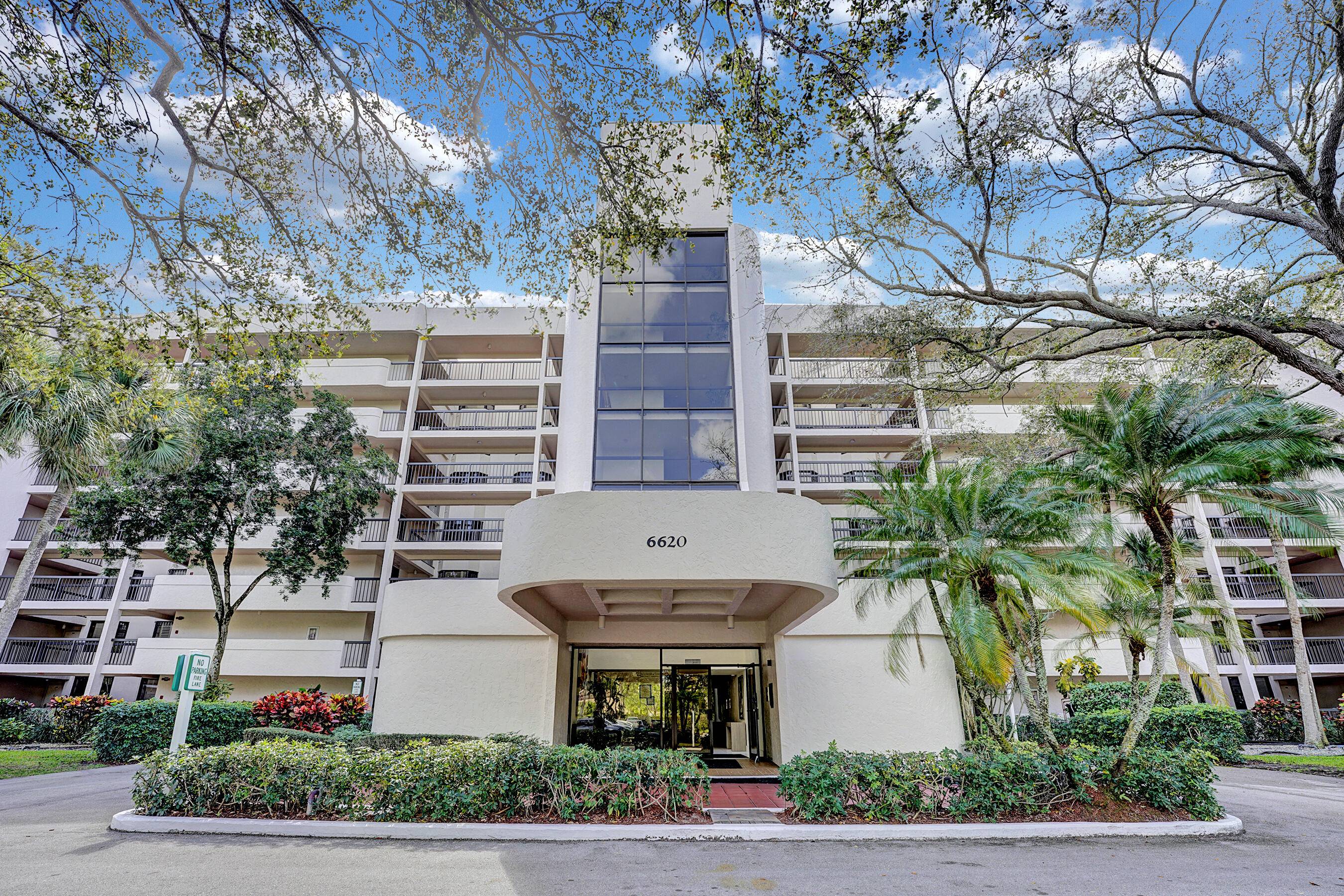 Enjoy stunning water views and abundant natural light in this 2 bedroom, 2 bath home located in the 55 community The GLENS, The spacious layout offers comfortable living and endless ...