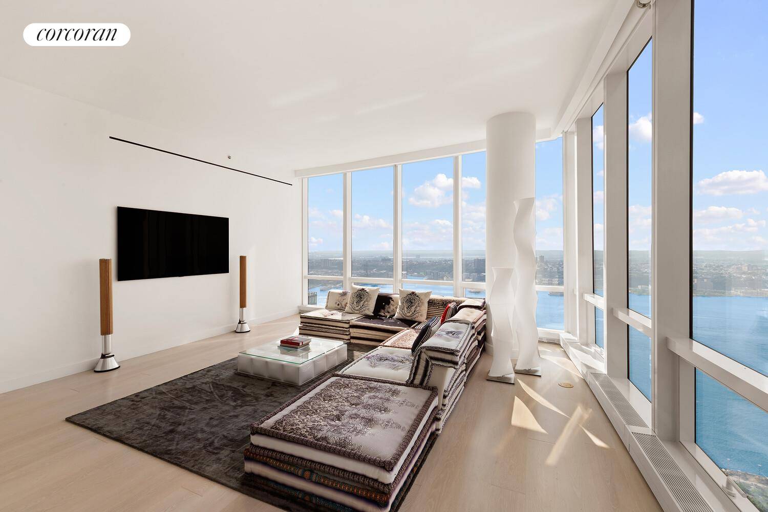 HIGH FLOOR, TWO BEDROOM LOFT WITH STUNNING HUDSON RIVER VIEWS !