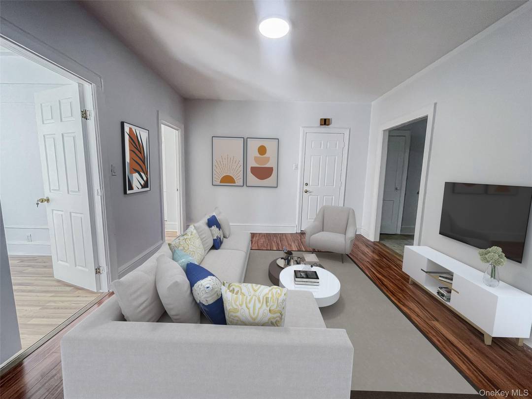 Just Listed ! XL 3 Bedroom Gem in Woodside !