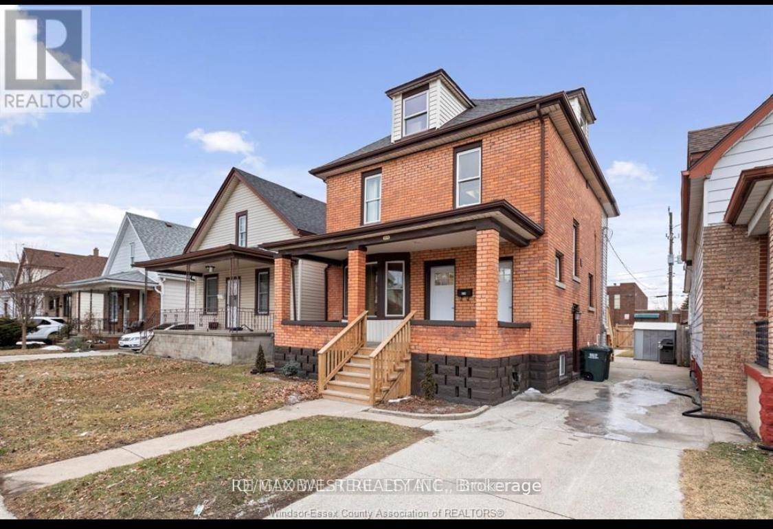Excellent investment opportunity in the highly desirable Walkerville area !