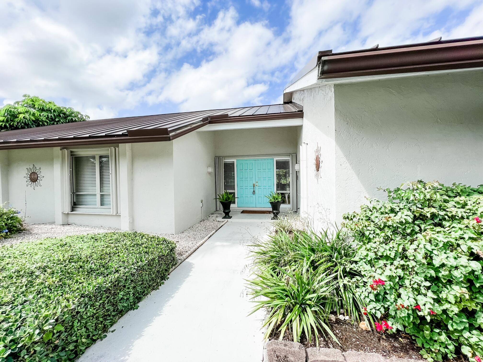 Lush, private, interior Golf Course Lot !