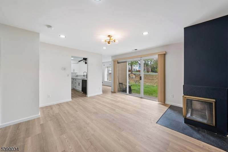 Welcome to this beautifully renovated 3 bedroom, 3 bathroom townhome in a highly desirable Somerset community.