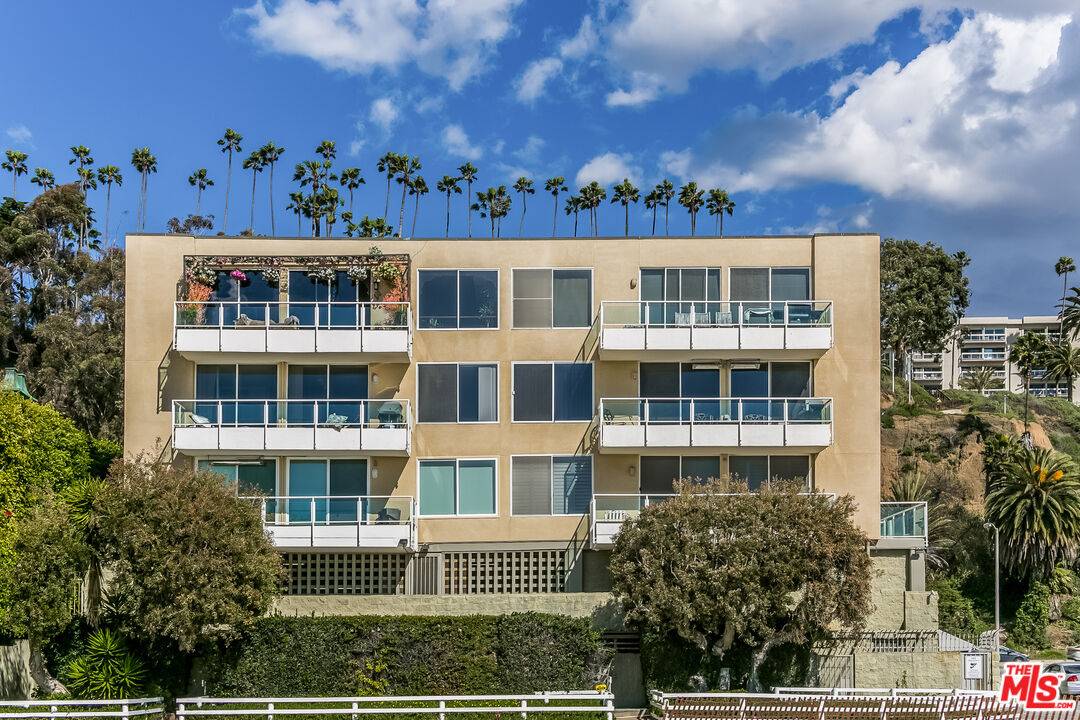 723 Palisades Beach Rd 2.0 Pacific Palisades LA