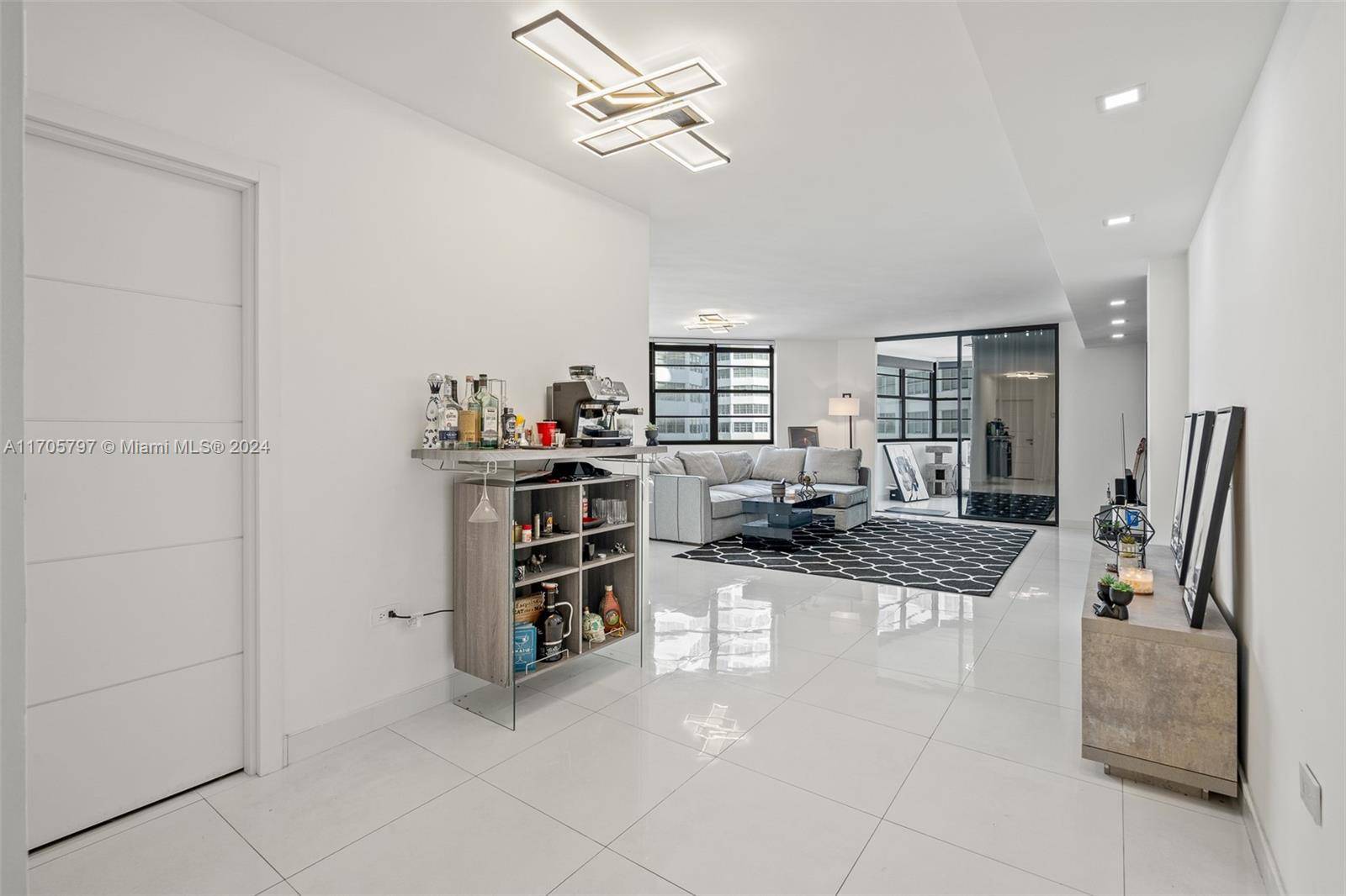 We are excited to present a stunning 2 bedroom apartment that offers a contemporary living experience like no other.