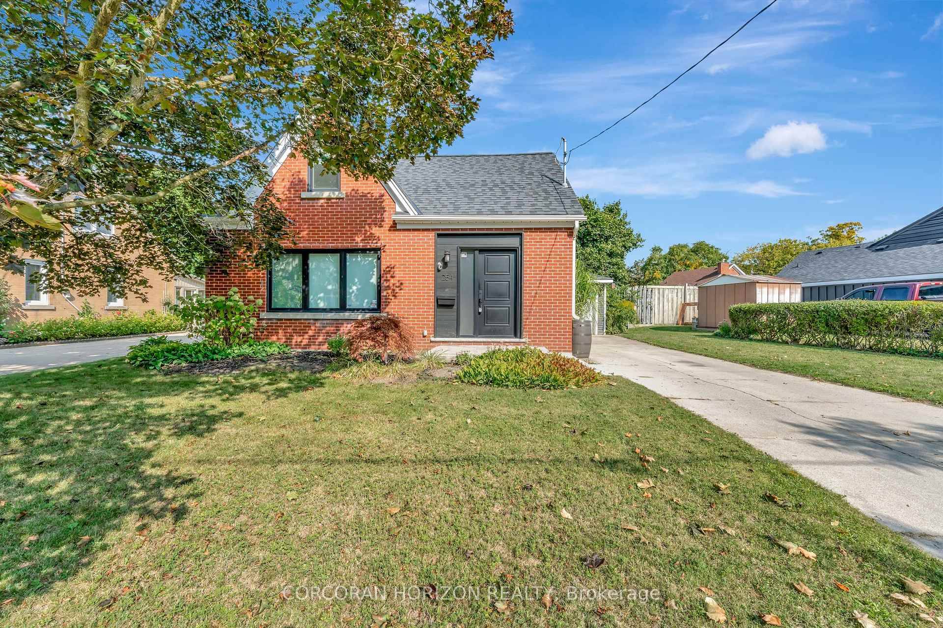 Welcome to 254 Pinewood Place, Waterloo A Fully Renovated Brick Beauty in a Prime Location Near Breithaupt Park !