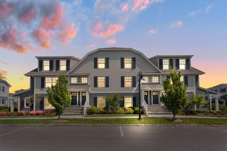 Southampton Luxury Condo