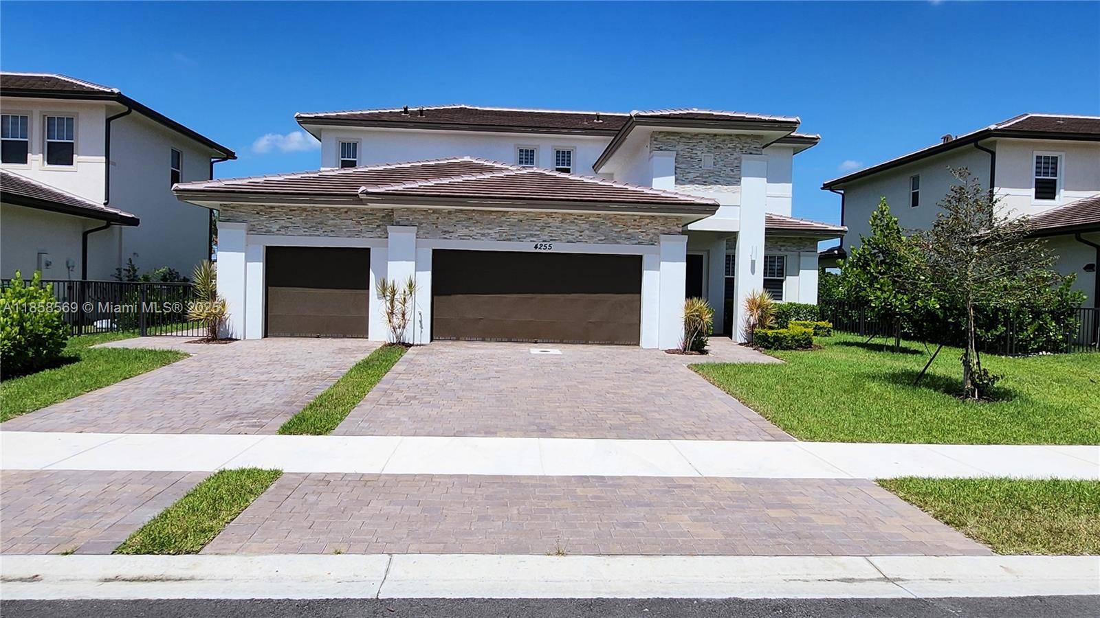 Welcome to this 2024 home in Crescent Ridge community.
