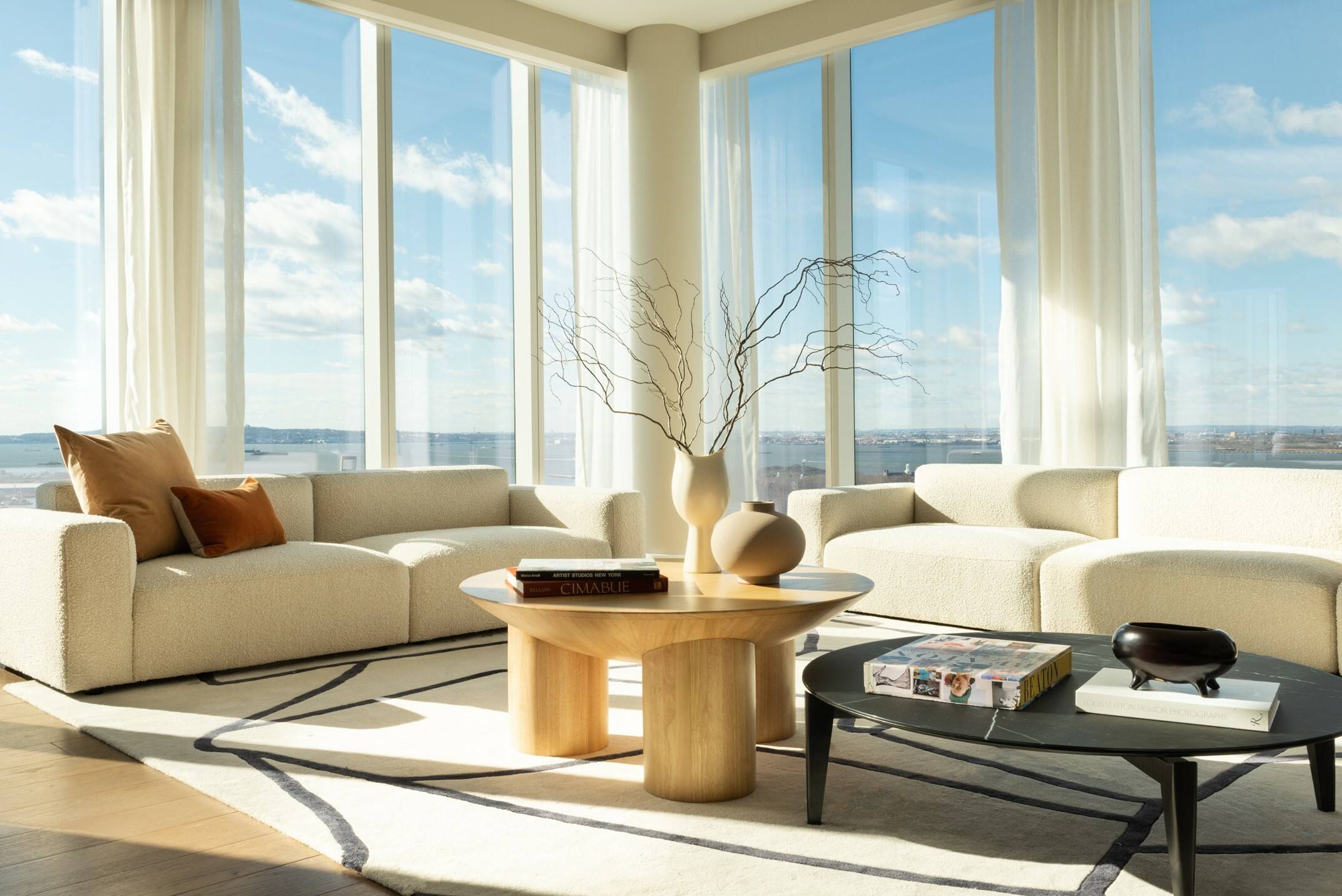 LUXURY WATERFRONT LIVING IN BROOKLYN HEIGHTS.