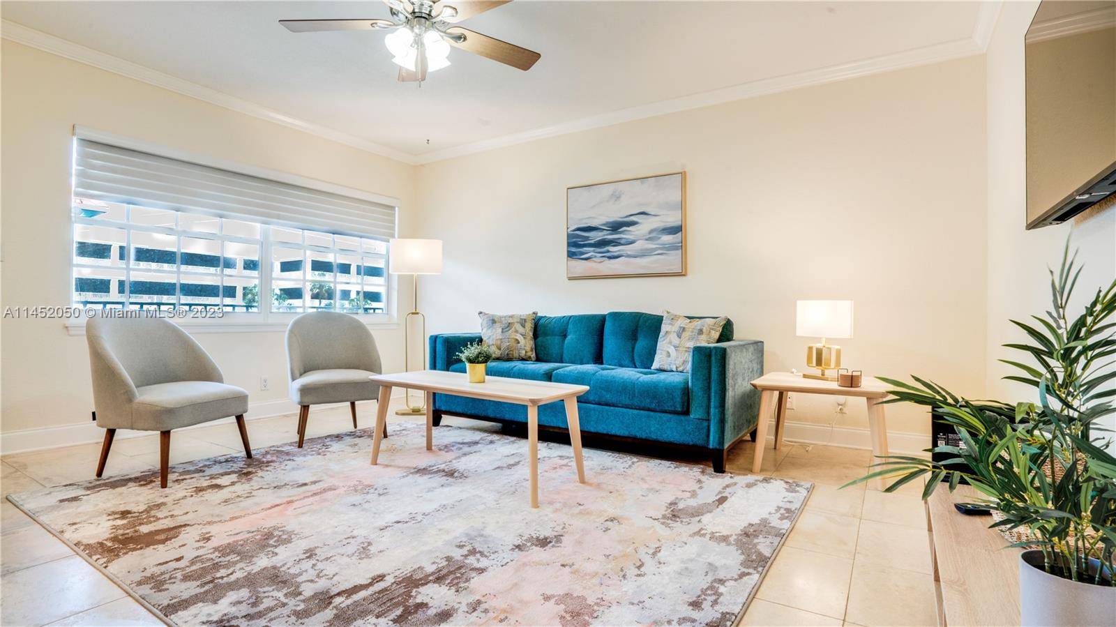 LOOKING FOR SHORT TERM TENANT Experience a tranquil getaway at this high end condo nestled at the Sunrise Intracoastal neighborhood of Fort Lauderdale !