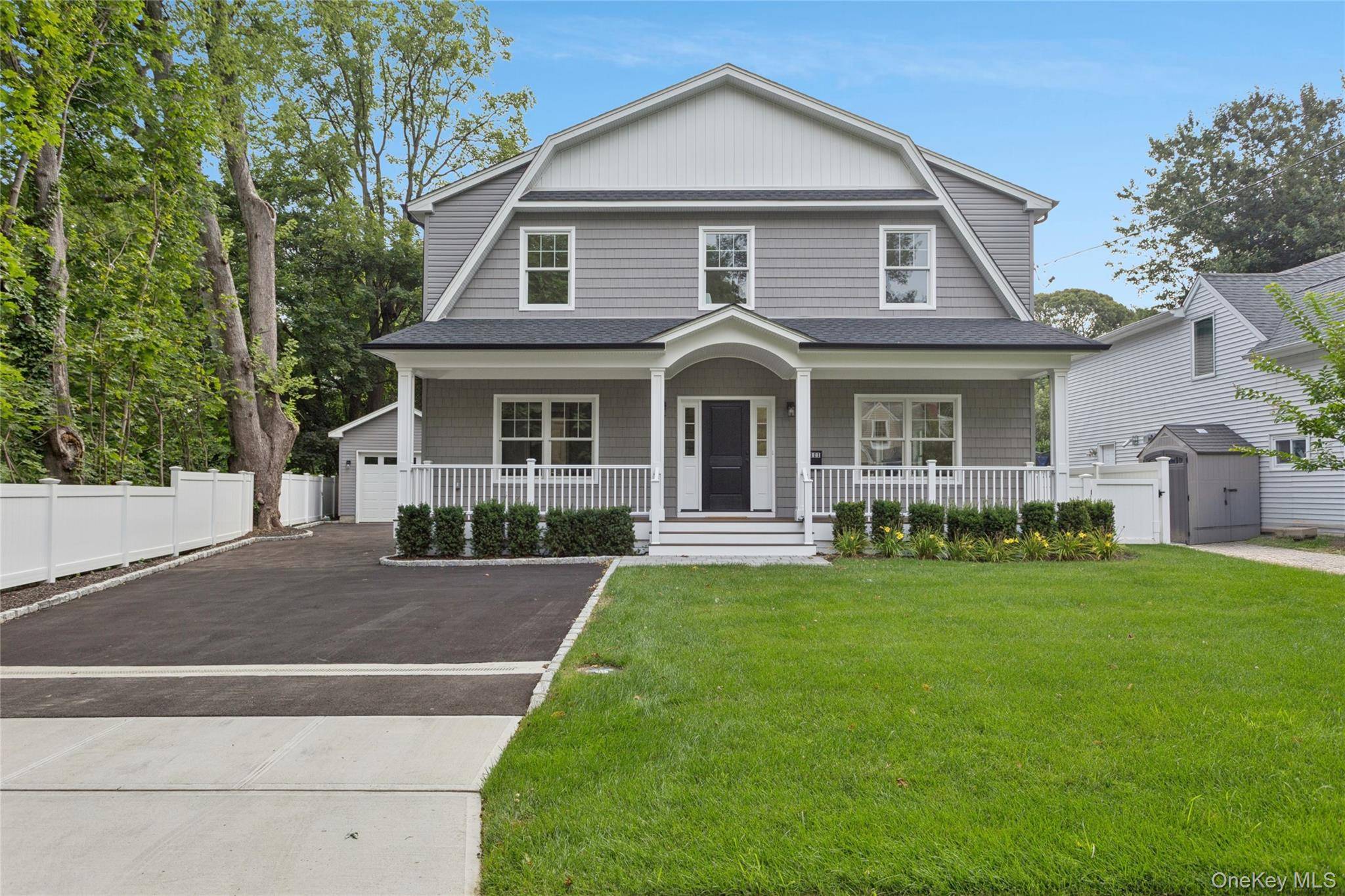 Stunning 4 Bedroom Home with Gourmet Kitchen, Spa Inspired Primary Suite amp ; Finished Basement Welcome to this beautifully designed 4 bedroom, 3.
