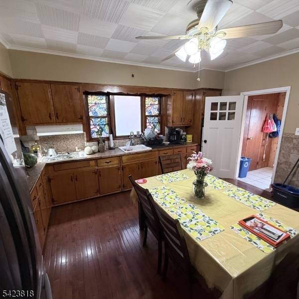 Investment Opportunity ! 2 Family home near NYC transportation !