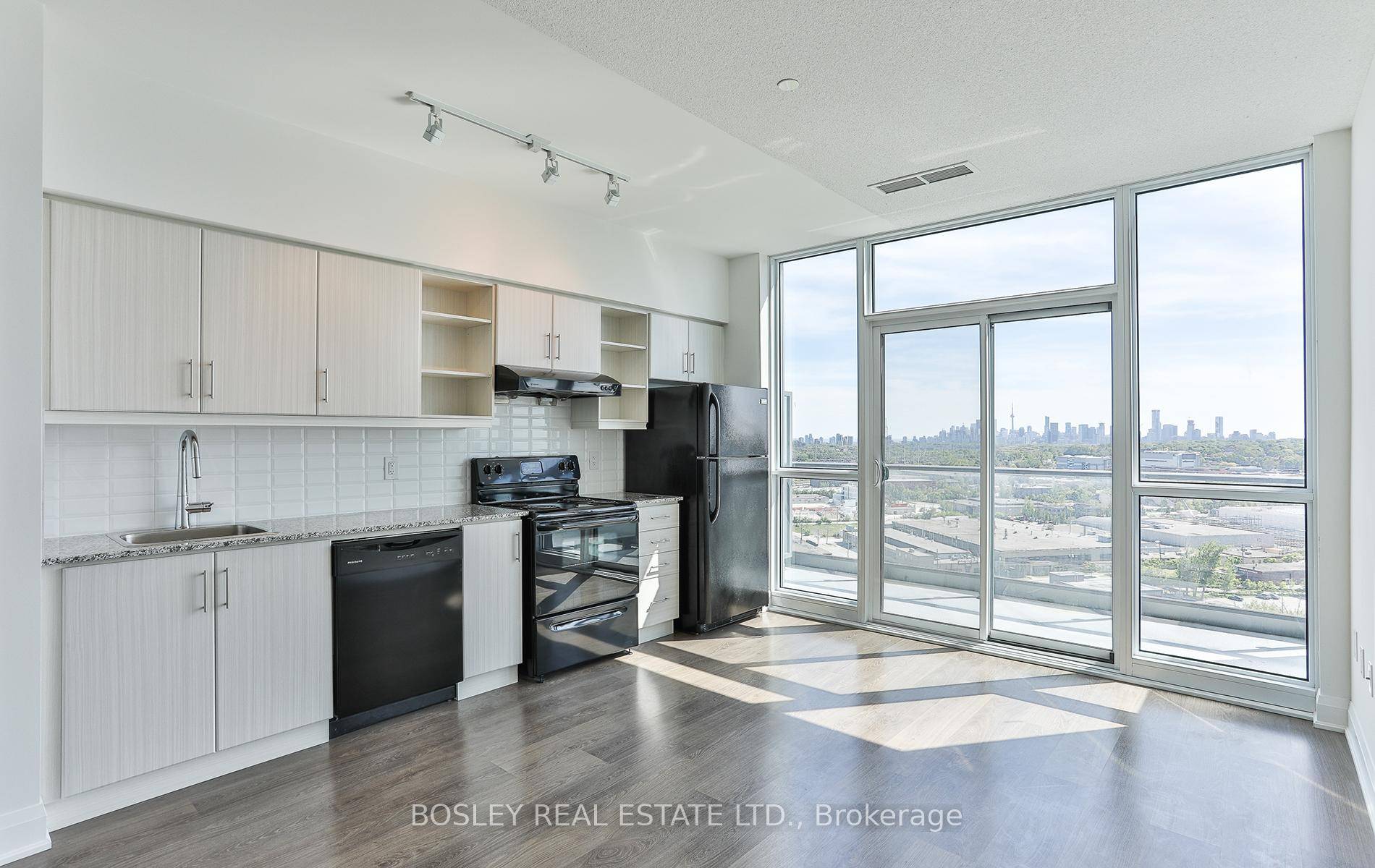 Stunning penthouse suite with sweeping, unobstructed south views and a large balcony perfect for al fresco dining or relaxing outside on summer evenings.