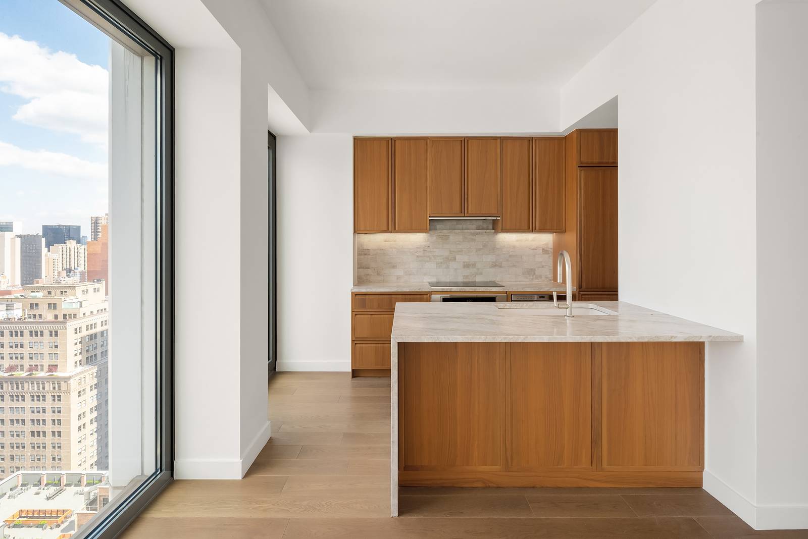 A blend of crisp, contemporary form with carefully considered function, the residences at 30 East 31st Street represent the pinnacle of quintessential Manhattan living.