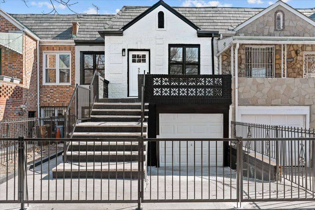 This beautifully rebuilt brick mother daughter house offers modern living with exceptional functionality.