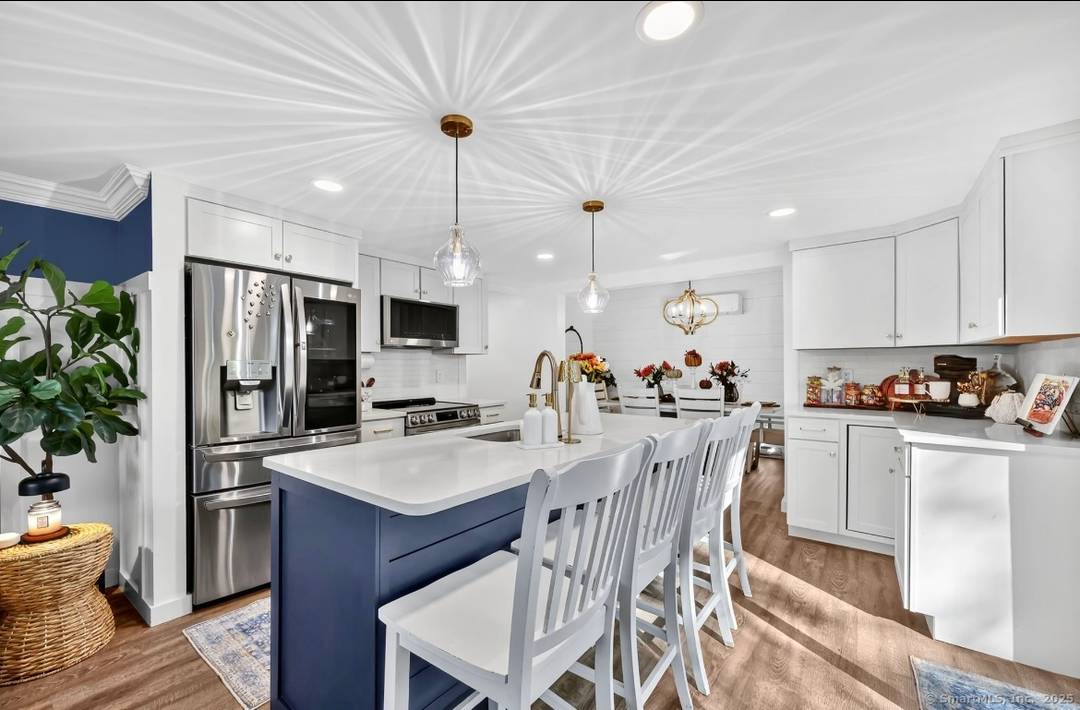 Step into to this beautifully remodeled year round lake home offering 2 3 bedrooms with a potential Inlaw suite with separate Entrance.