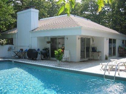 Exciting Contemporary in East Hampton