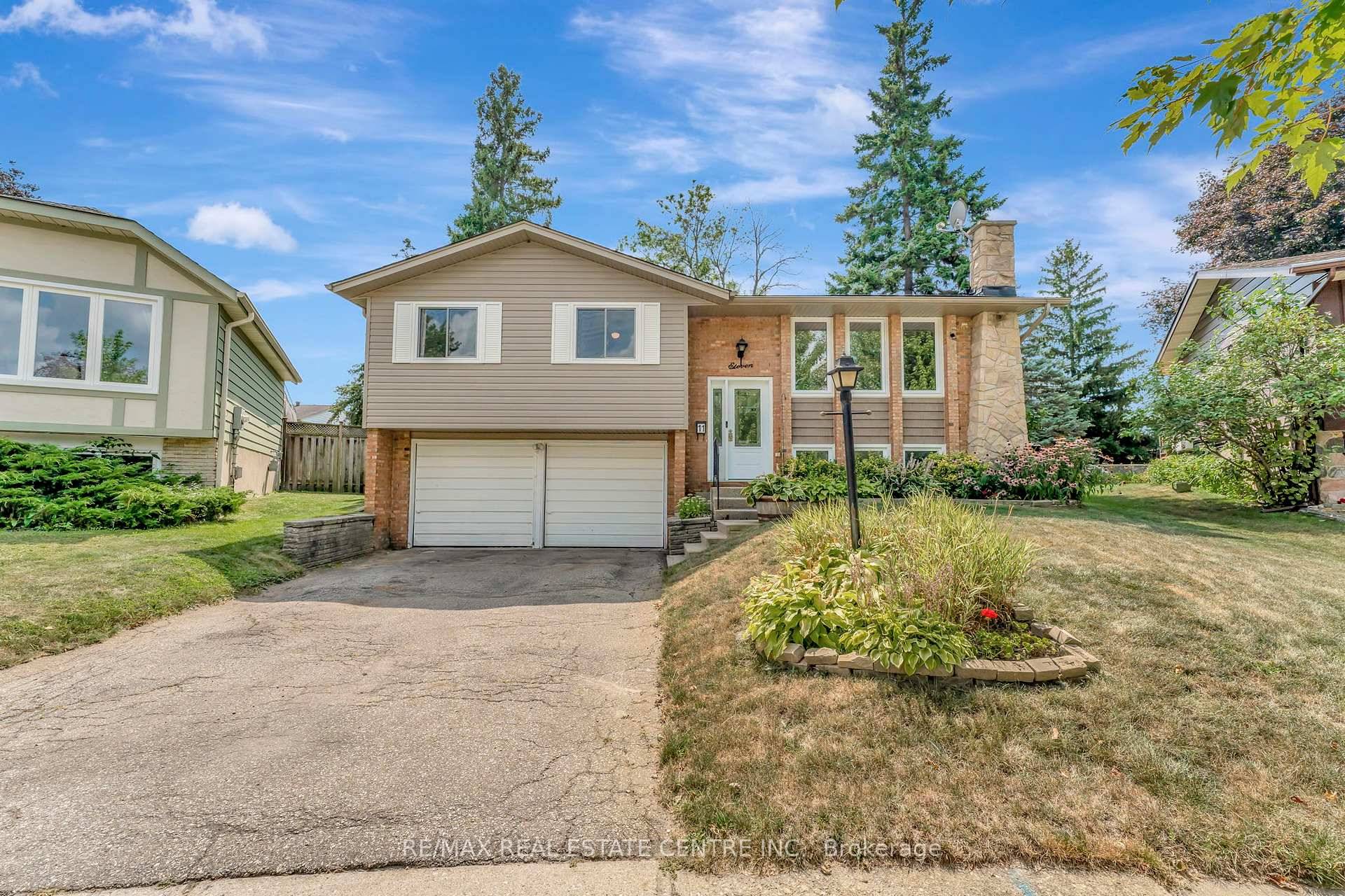 11 Brassey Court, Kitchener A 3 Bedroom Bungalow on a Huge Pie Shaped Lot Nestled on a quiet cul de sac in a desirable Kitchener neighbourhood, this charming bungalow offers ...