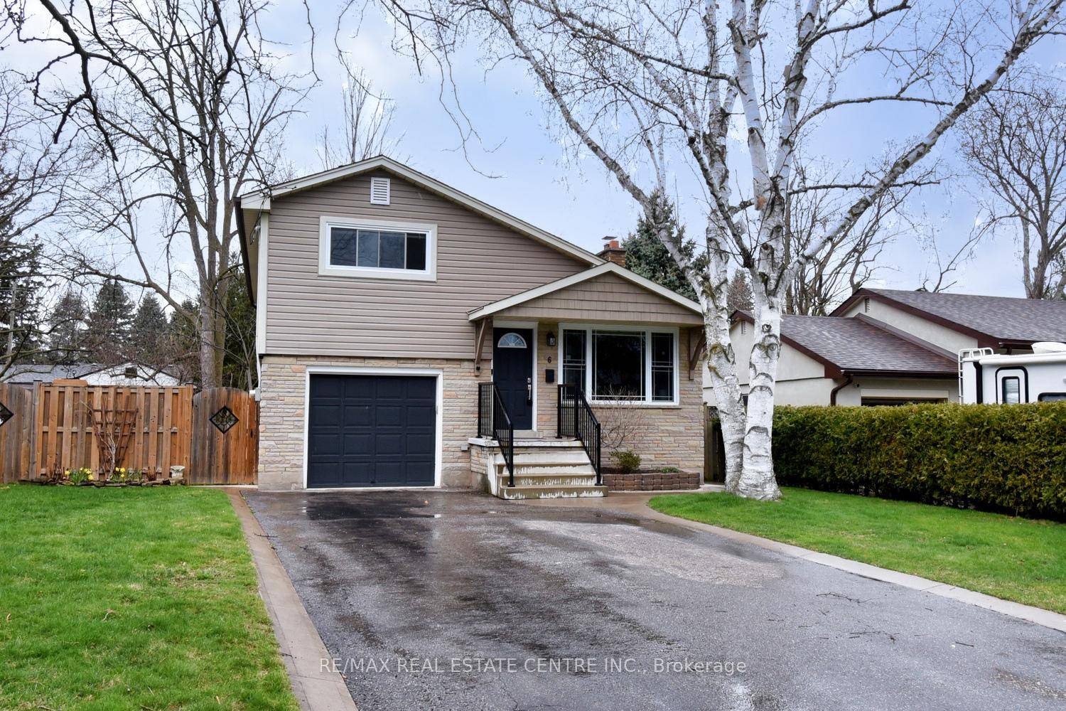 I am excited to present a unique opportunity to own a beautifully maintained side split detached home in the desirable Grimsby area.