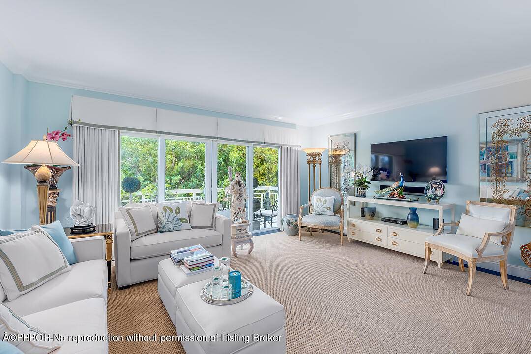 Perfect Palm Beach large corner pied a terre with wrap balcony in 24 hr doorman bldg on the Lake Trail with heated pool, on site parking available May 1 for ...