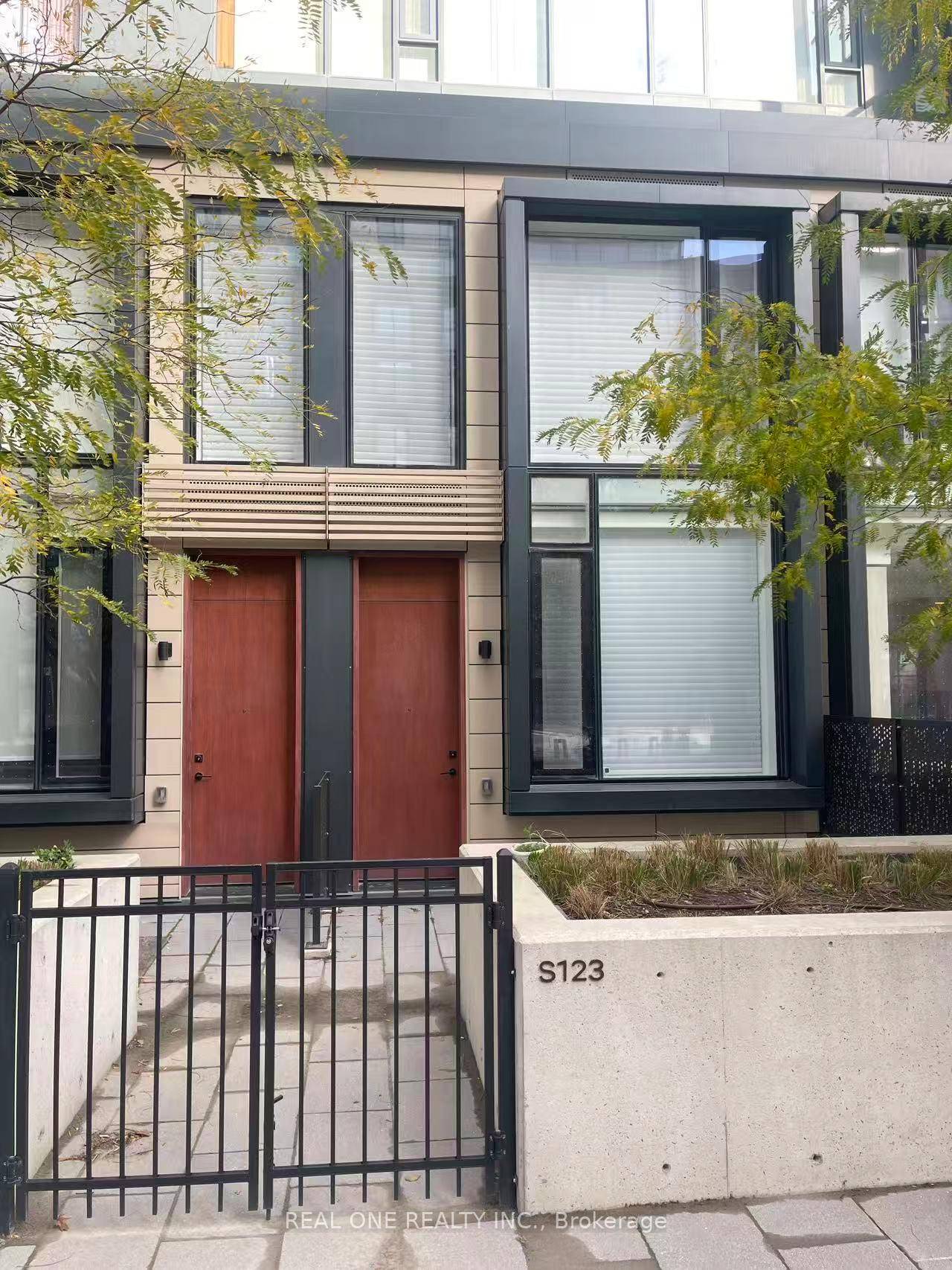 Fully furnished. Sophisticated 2 bedroom, 3 washroom townhouse in the vibrant Canary District !