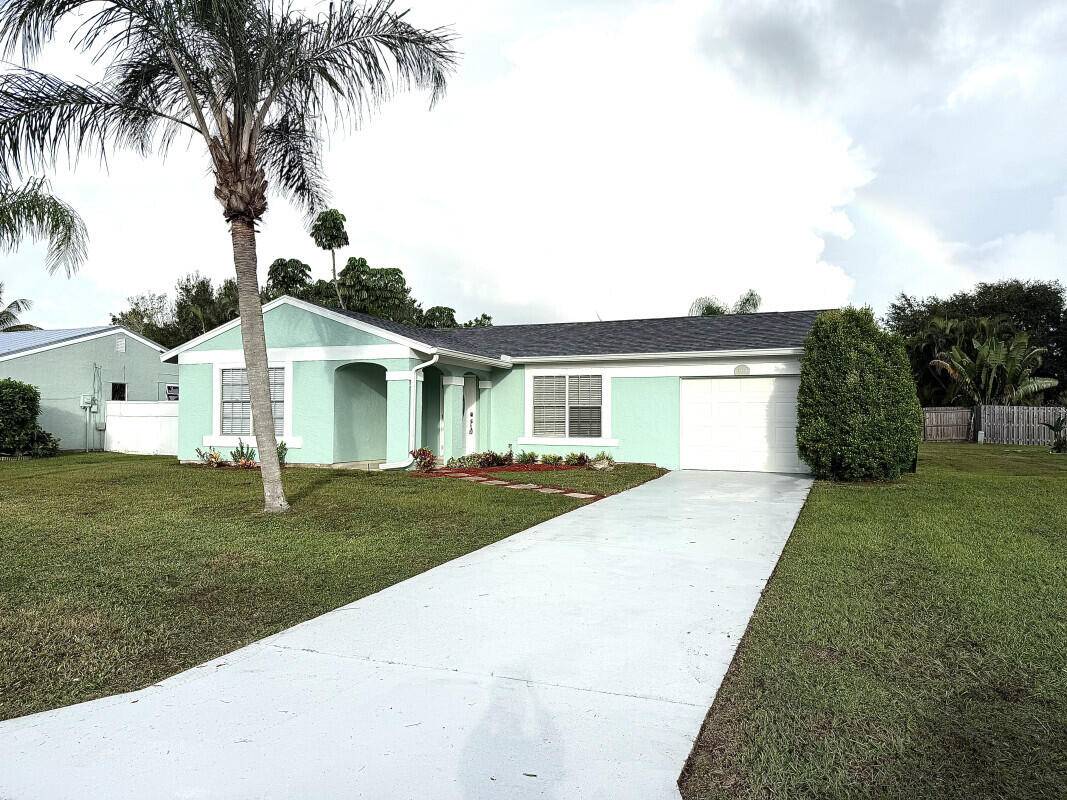 Lovely 4 2 home recently updated.