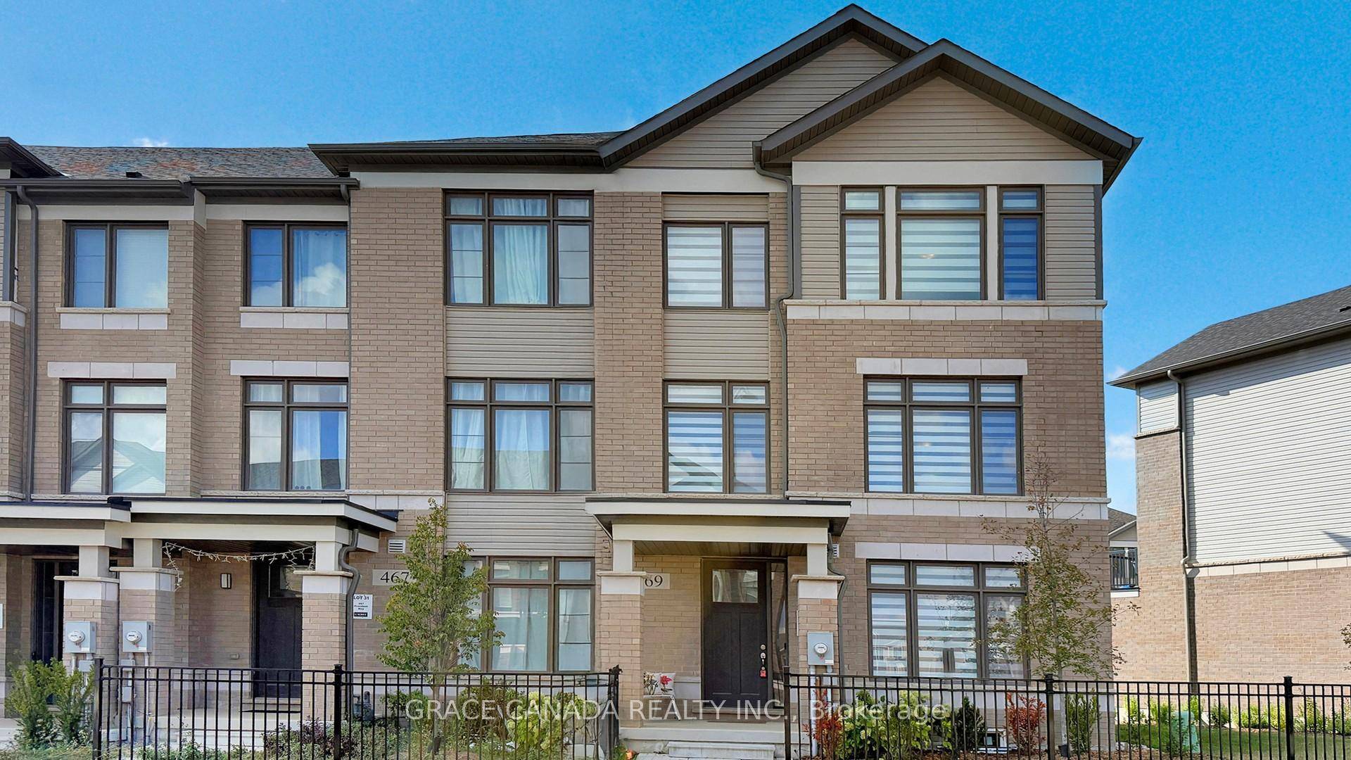 End unit Luxury Townhouse in the Sought after area of Mount Hope, An exceptional home that offers a perfect blend of luxury, comfort amp ; modern convenience.