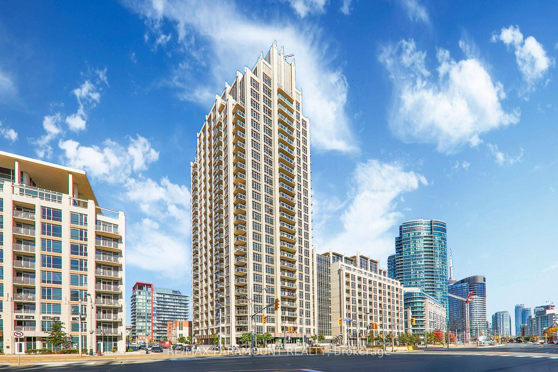 Experience luxury waterfront living in this fully furnished, designer renovated sub penthouse at West Harbour City.