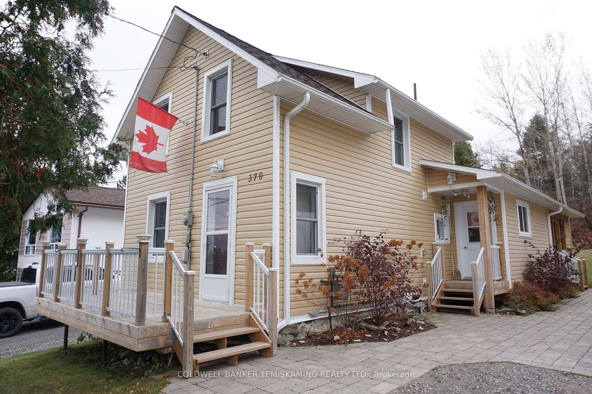 RENOVATED 2 1 BEDROOM, 1.