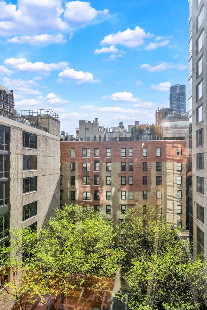 A fantastic 1 BED 1 BATH 707 square feet one bedroom apartment that is exceptionally quiet and enjoys sun filled mornings.