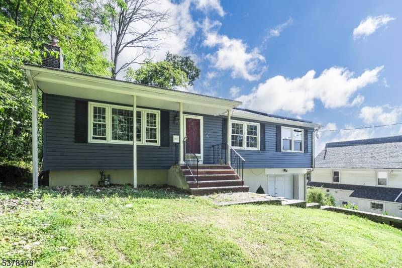 Welcome to 175 Mountainview Avenue !