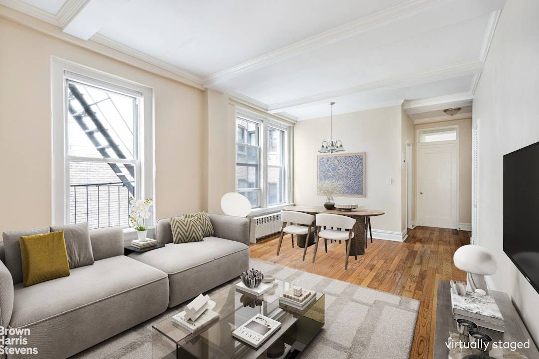 Situated in the heart of Carnegie Hill just steps from Central Park and the Met, apartment 5D offers prewar elegance with an attractively low maintenance.