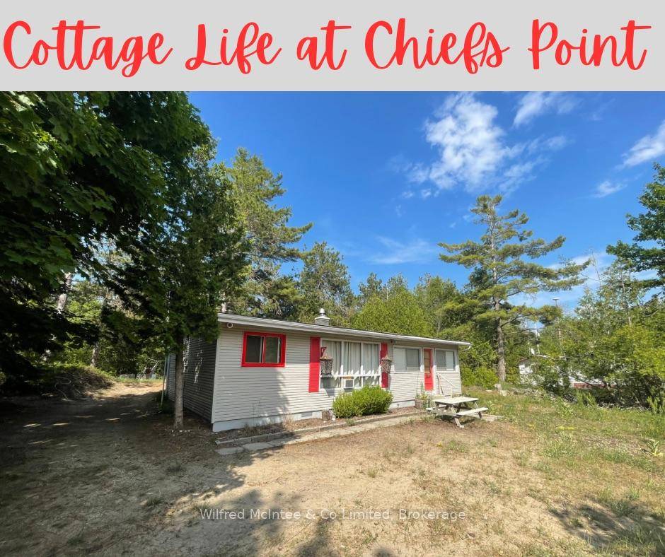 Great three season, three bedroom family cottage with updated bathroom.
