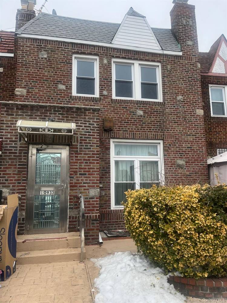 Welcome to Apartment 2R at 250 23 88th Road, Bellerose, NY !