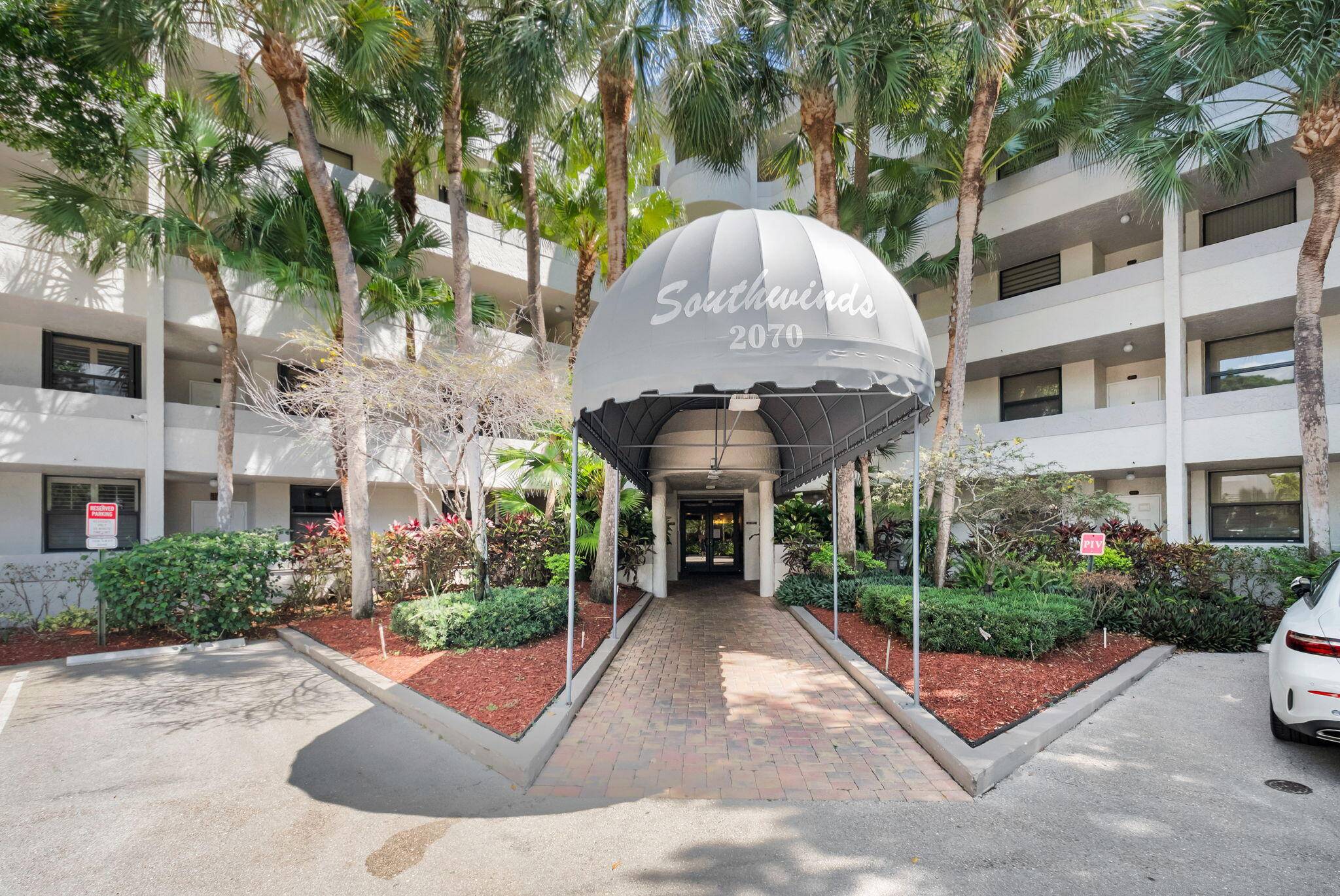 Discover Your Oasis in Southwinds at Crosswinds Nestled in the heart of a highly sought after community, this rarely available ground floor 2 bedroom, 2 bathroom residence offers an exceptional ...