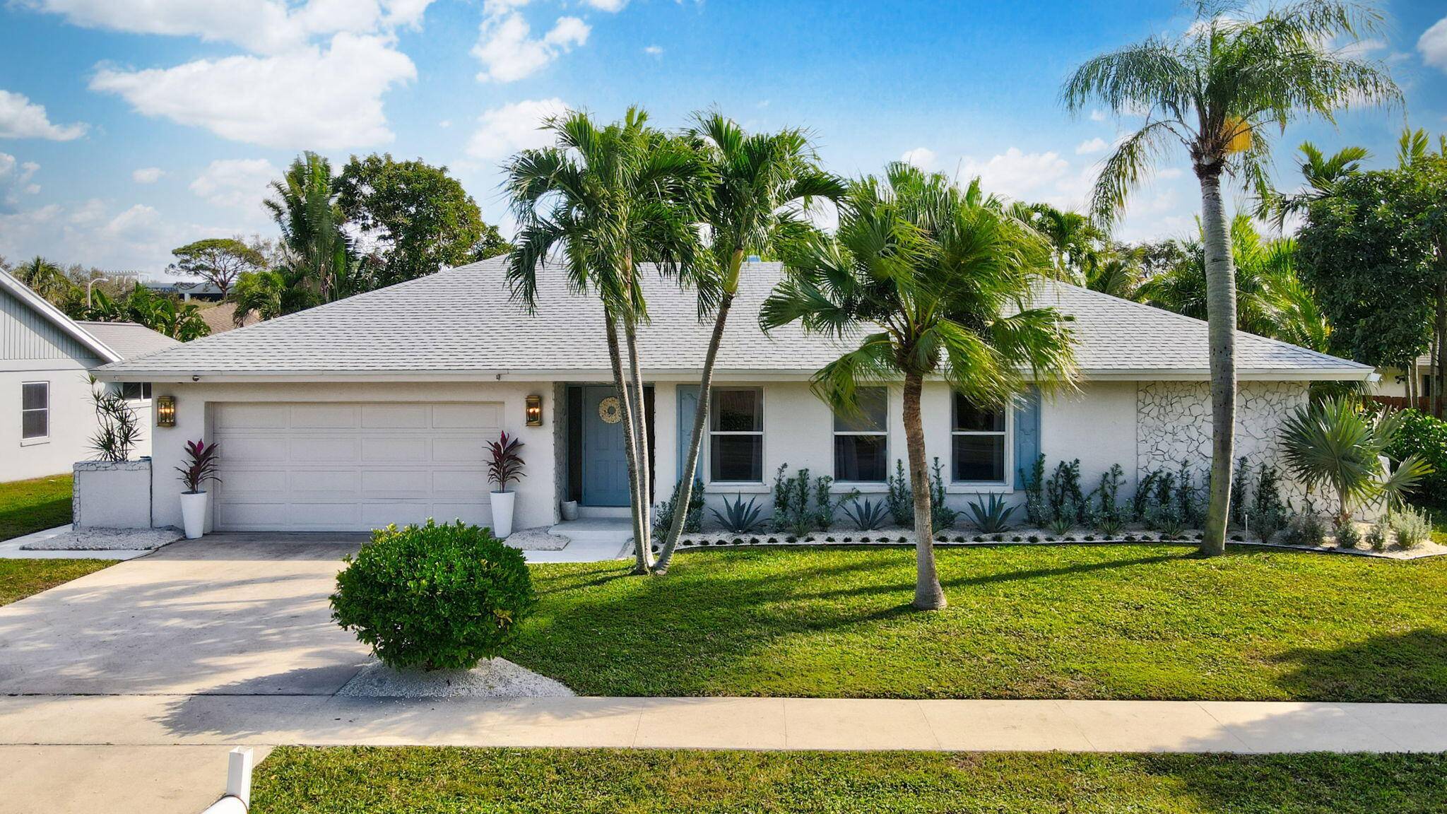 This stunning three bedroom, two bathroom home has been recently and luxuriously remodeled, offering the perfect blend of modern elegance and comfort.