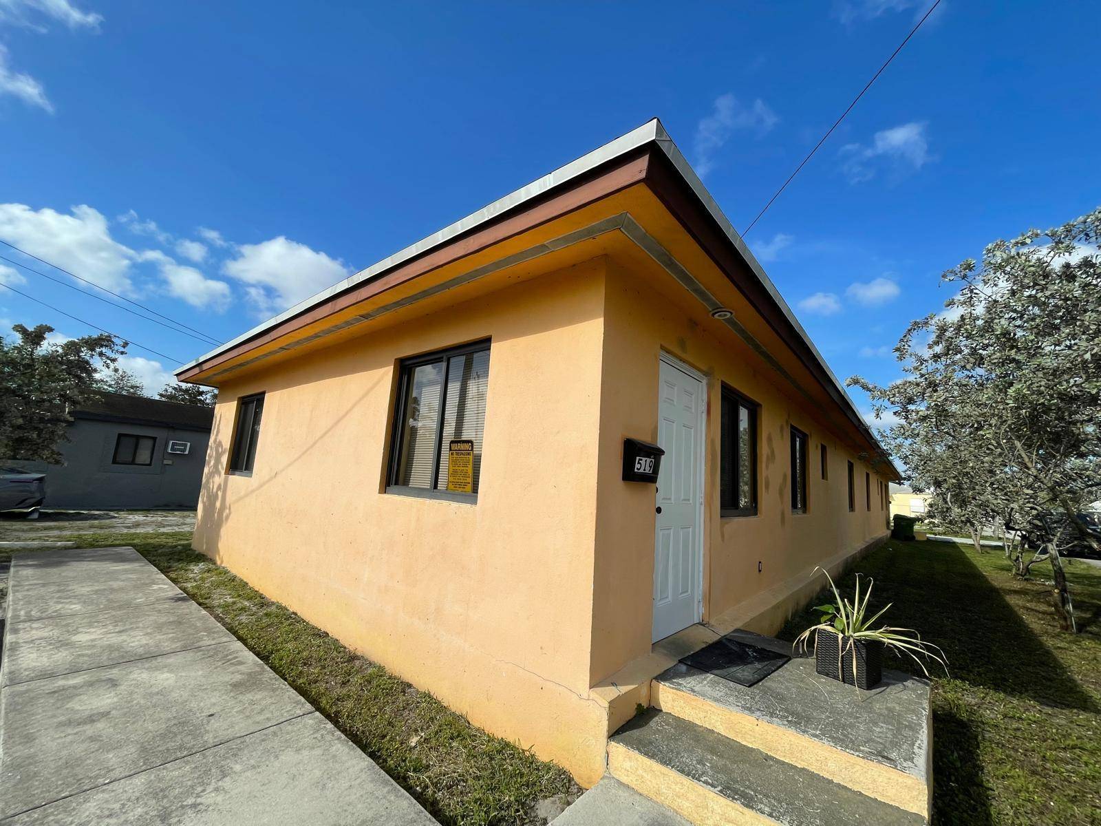 UNIQUE OPPORTUNITY TO PURCHASE GREAT INVESTMENT OR HOME JUST FOR YOU.