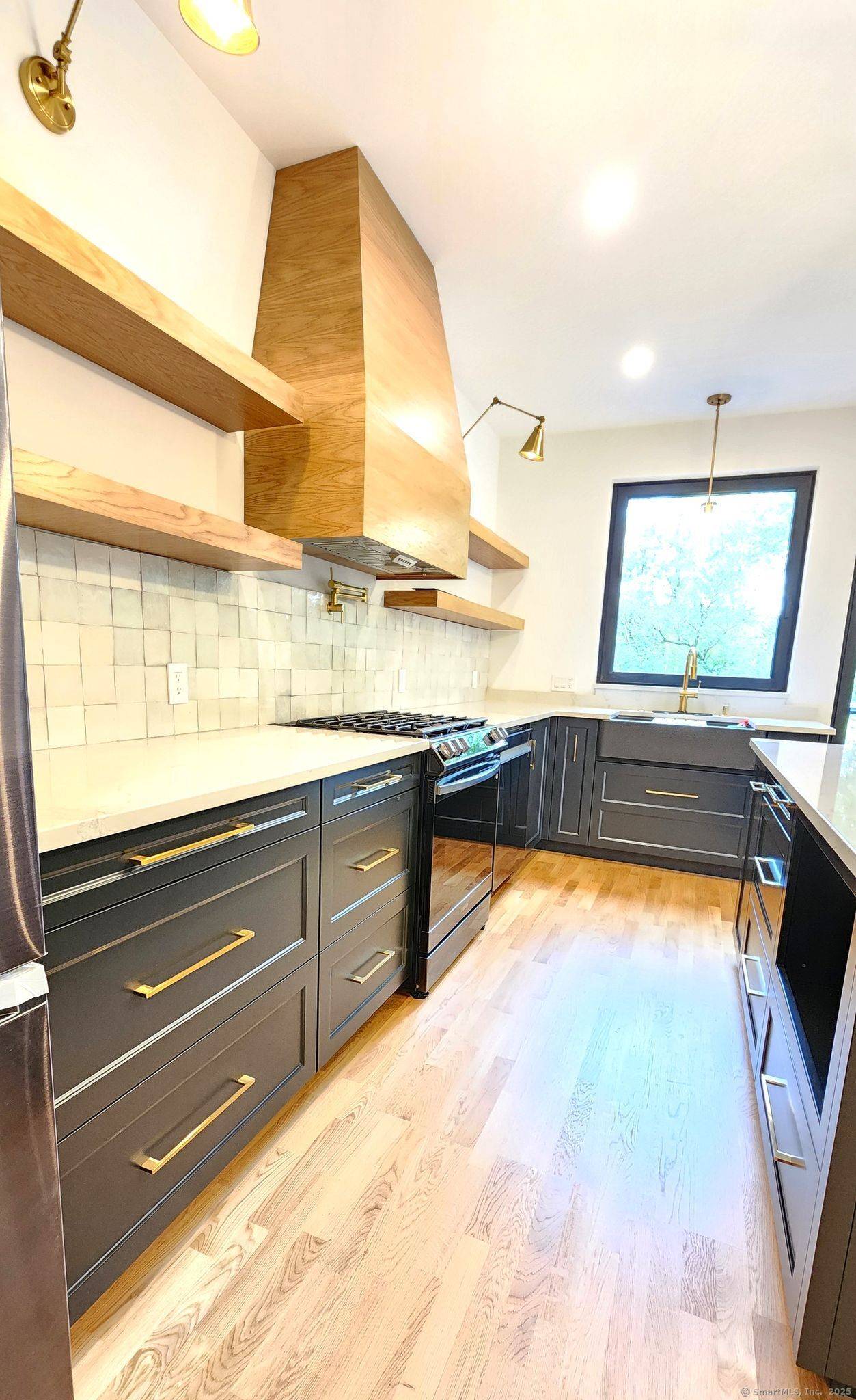 Introducing a captivating haven of luxury and comfort a magnificent 3126 sqft.