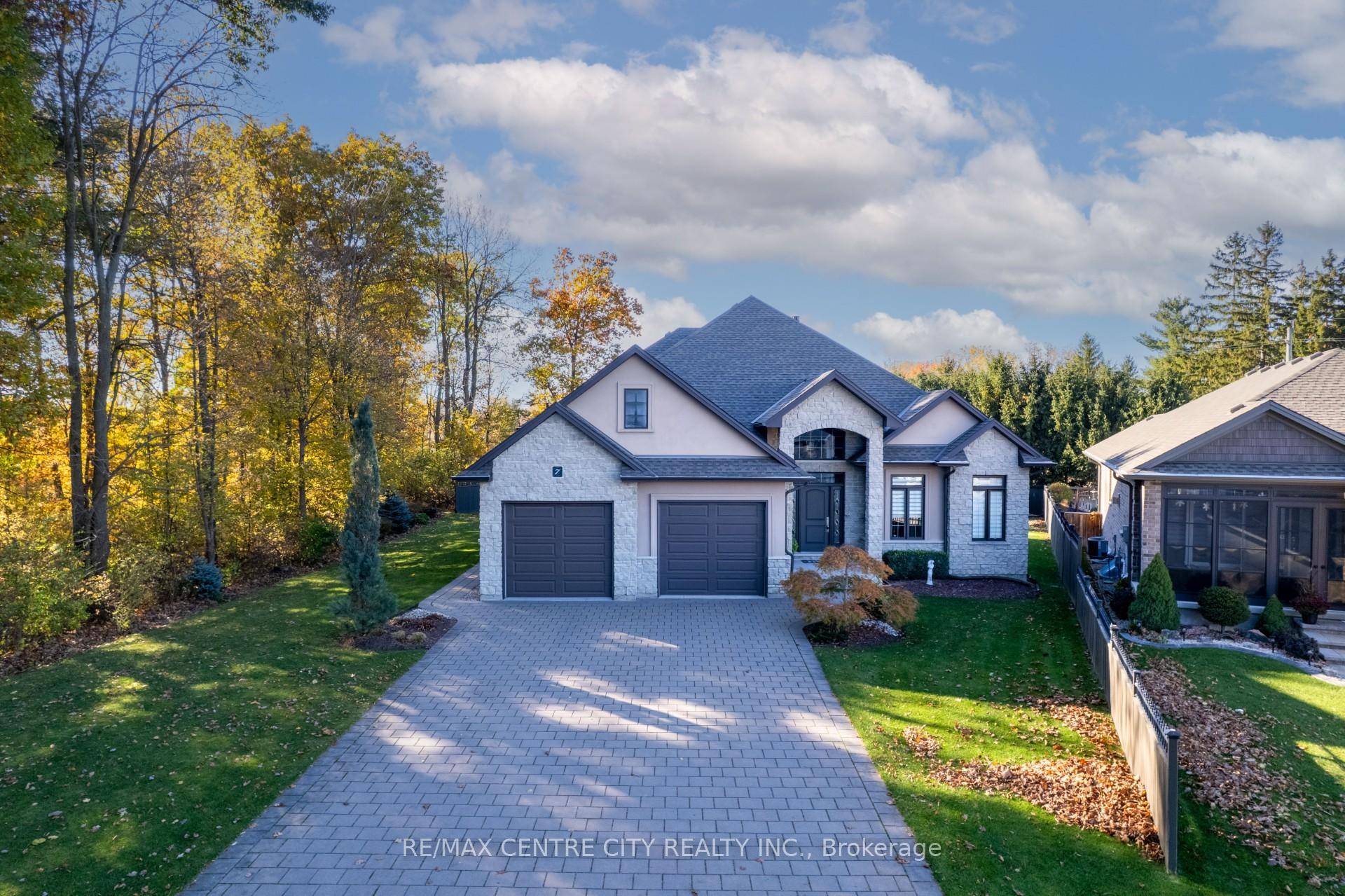 Luxurious Executive custom bungalow 2197 sf on main floor built by Portugal Homes in Saxonville Estates.