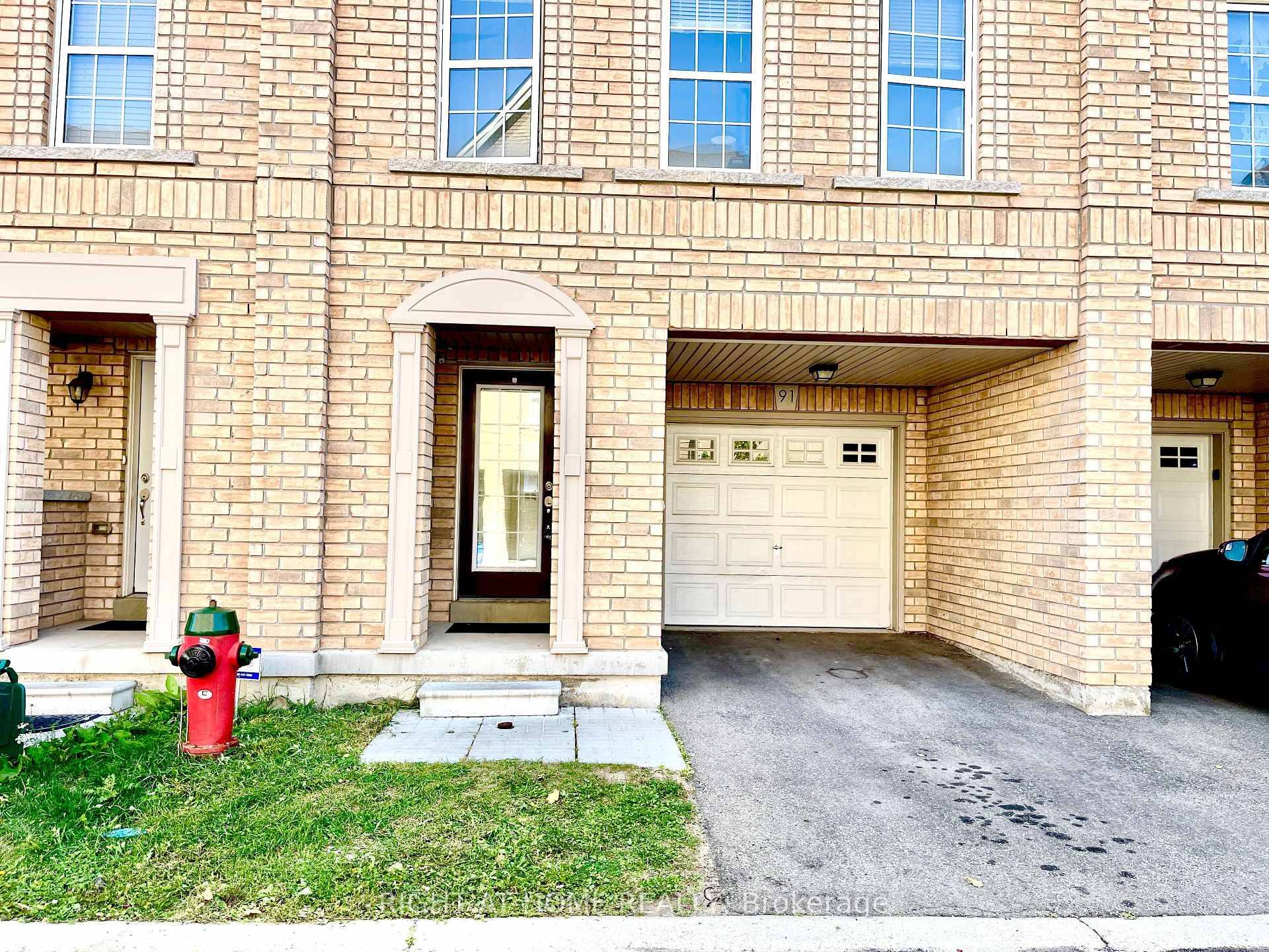 Exceptional Opportunity in Oakvilles Premier Community !