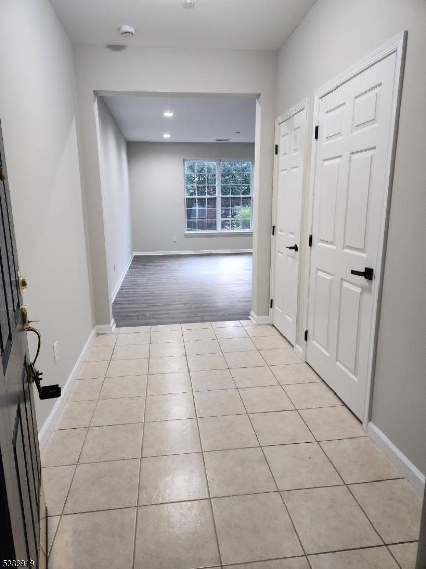 Spacious well maintained multi level townhome in desirable Canal Crossing.