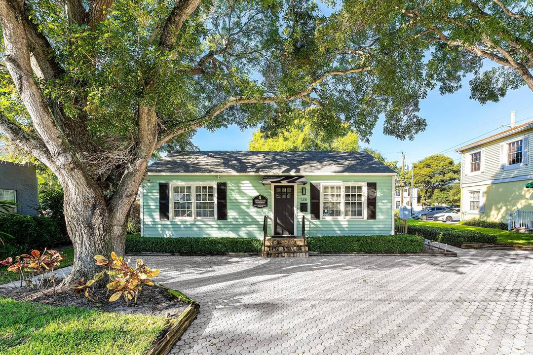 Located on highly visible N Swinton Avenue and 1.