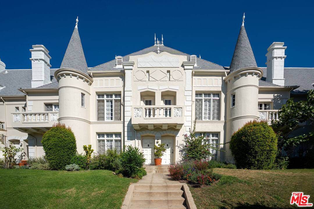 6065   Scenic Ave 2BR Hollywood Hills East La