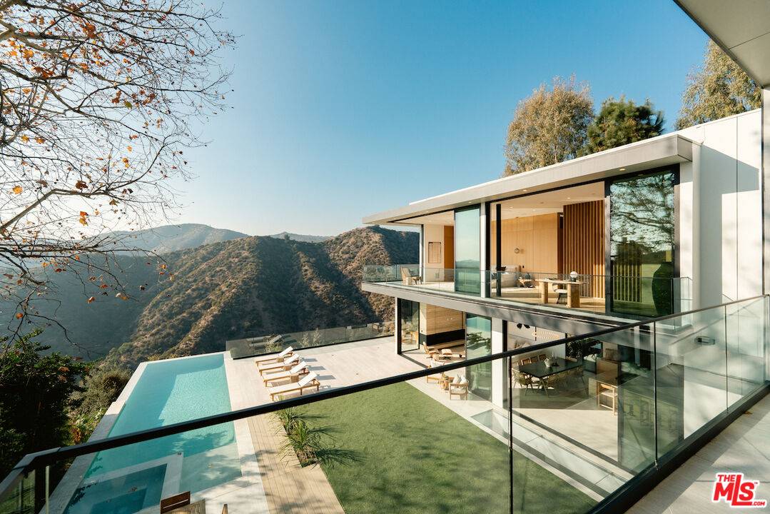 1149   Linda Flora Dr 6BR Brentwood La