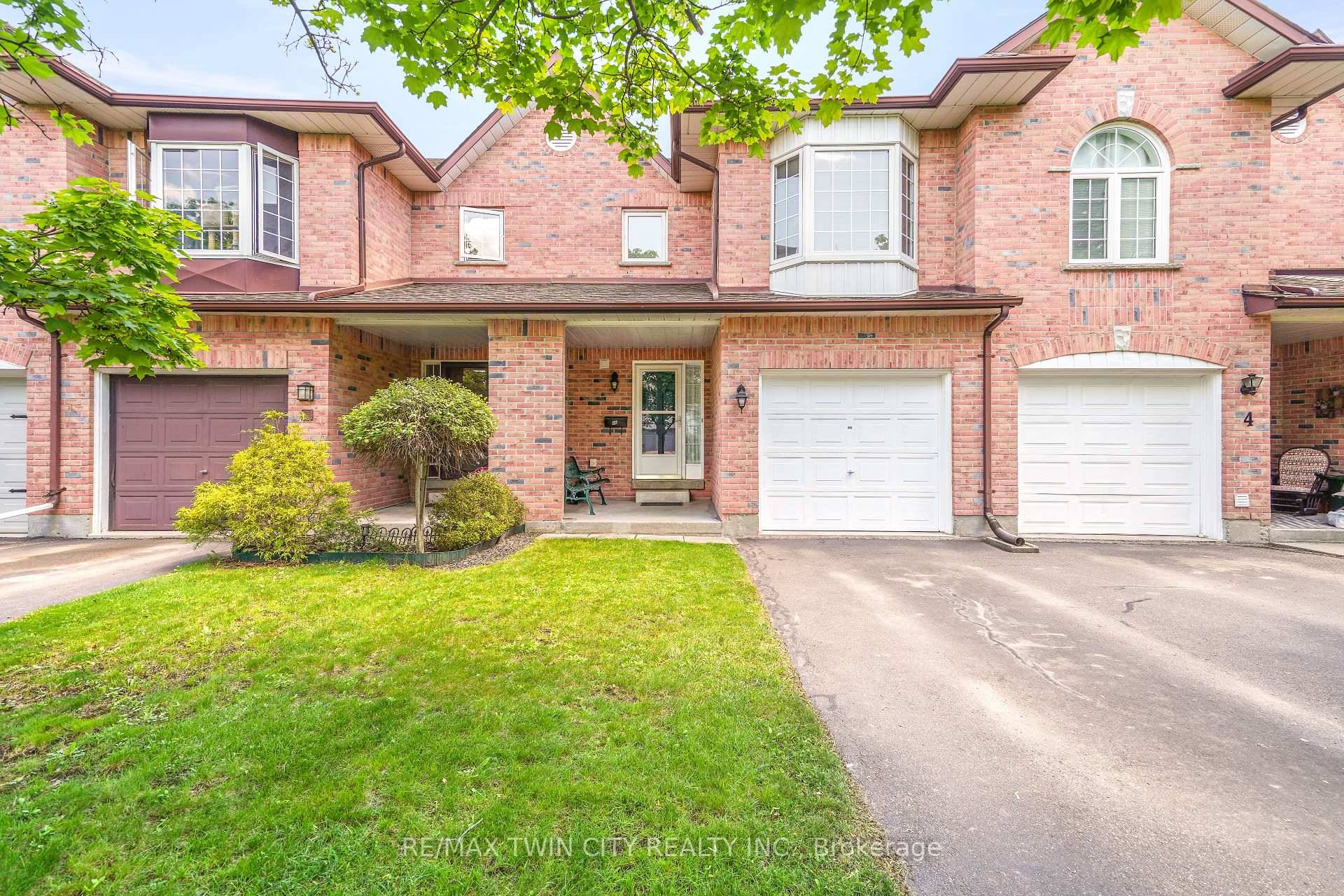 A Beautiful Freehold Townhome !