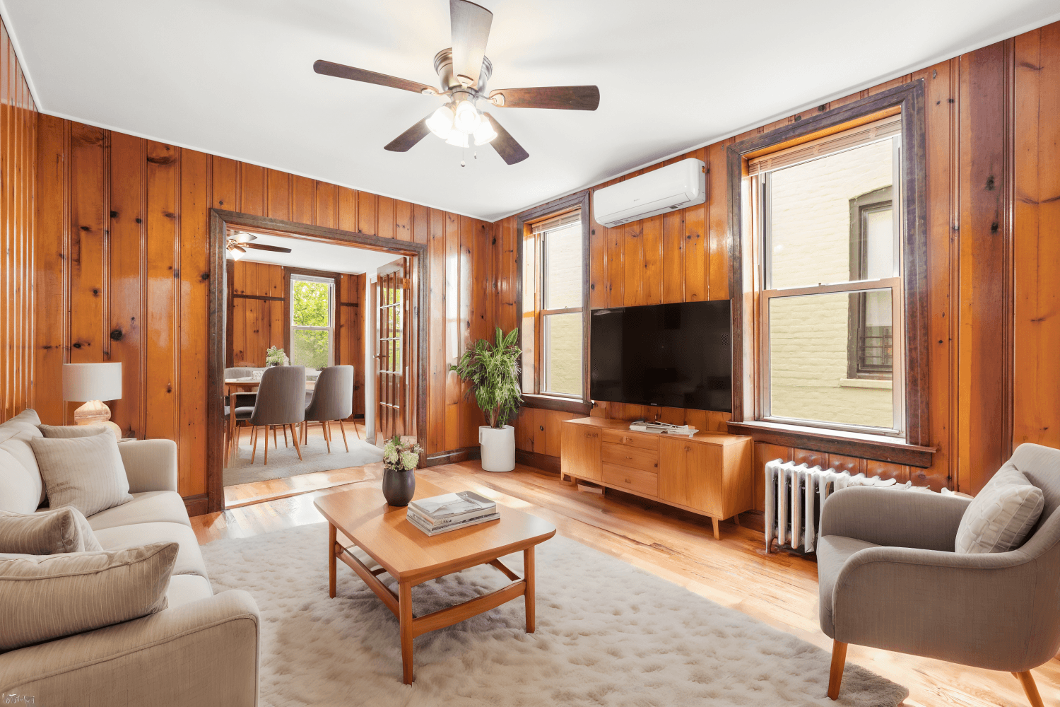 Welcome to this incredible 3 bedroom unit in Greenwood !